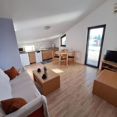 Apartmani Vukovic Punat Bagian luar foto